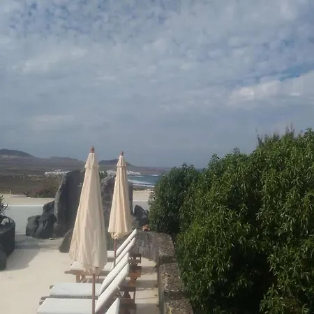 Sleeps 4 Pool Wifi T691448 * カレタ・デ・ファマラ