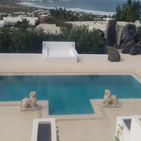 別荘 Sleeps 4 Pool Wifi T691448 *