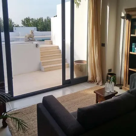別荘 Sleeps 4 Pool Wifi T691448