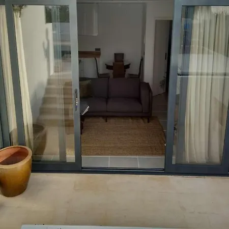 Sleeps 4 Pool Wifi T691448 カレタ・デ・ファマラ